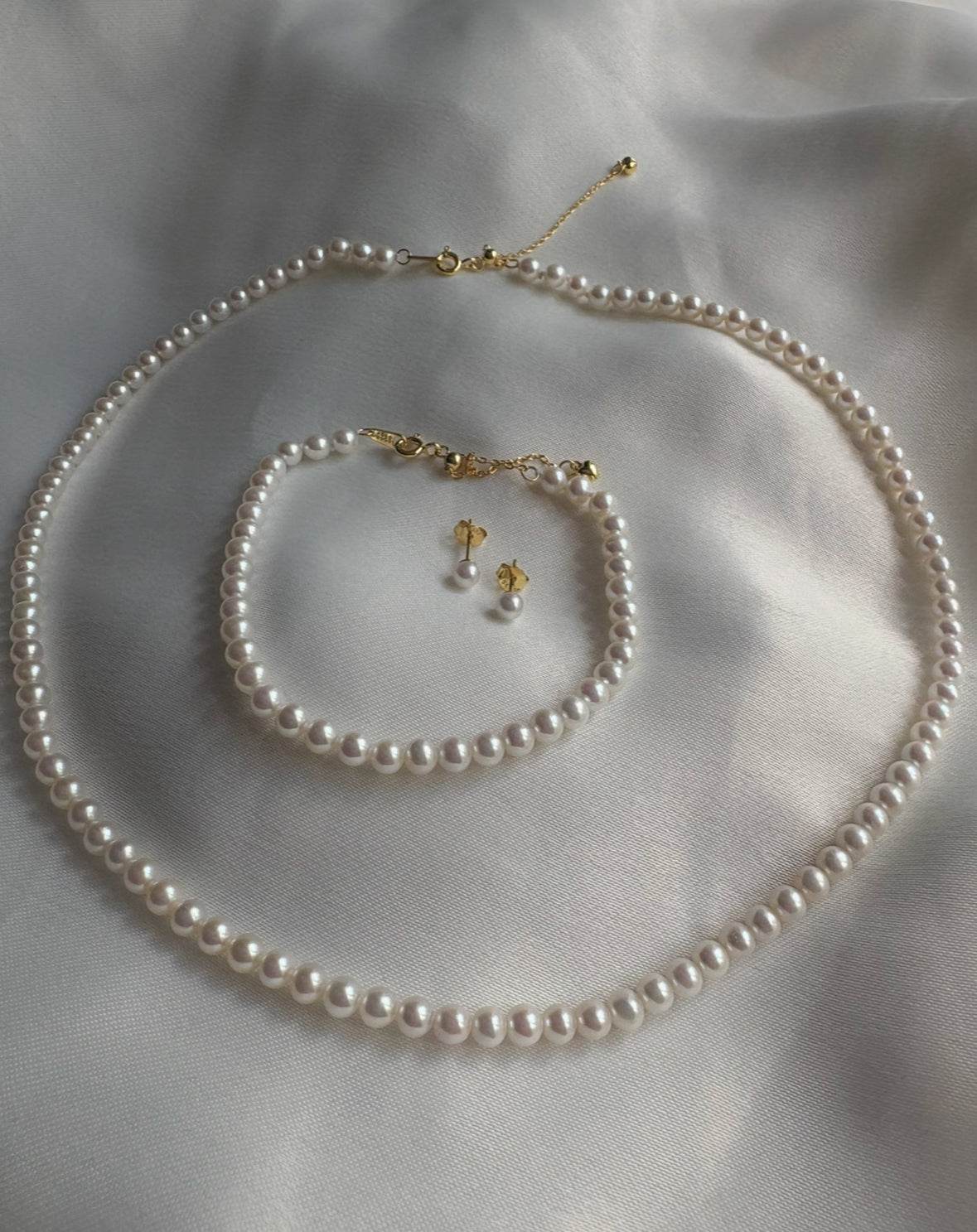 pearl necklace women