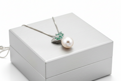 Elenya Pearl necklace