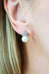 Stellara Pearl Earrings