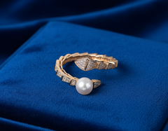 The Maris Pearl ring