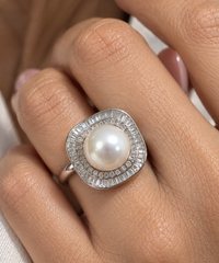 Lune de Diamant Pearl Ring