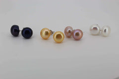 The Queen’s Glow Pearl Studs