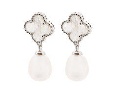 Royal Clover Pearl Earrings