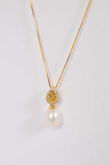 Citrine Glow jewelry set with 7–8 mm freshwater pearls and yellow zircon stones in 18K gold plated sterling silver