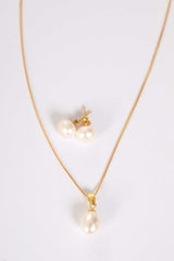 Majestic Lily jewelry set with 7–8 mm freshwater pearl drop and gold plated sterling silver lily pendant