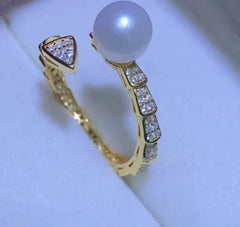 The Maris Pearl ring