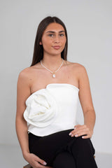 La Perla Blanca 
Baroque Pearl Necklace