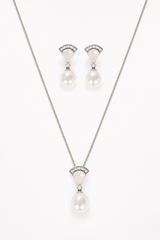 Victorious Pearl Vogue set