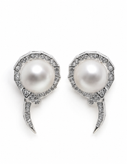 Divina Perla earrings