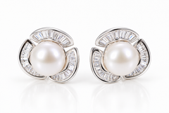Rosette Pearl Studs