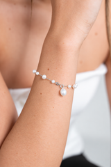Eleanor Pearl Bracelet