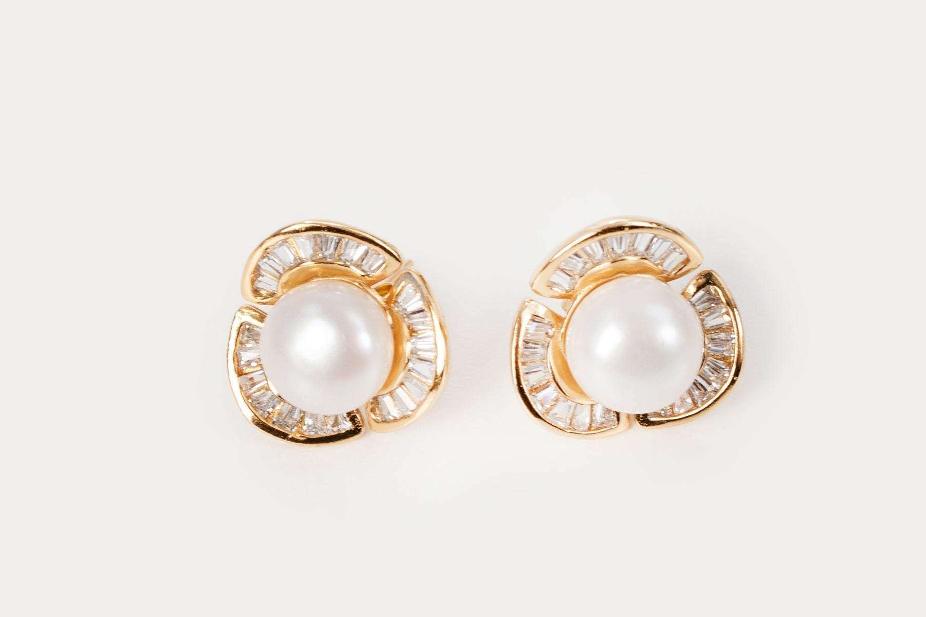 Rosette Pearl Studs