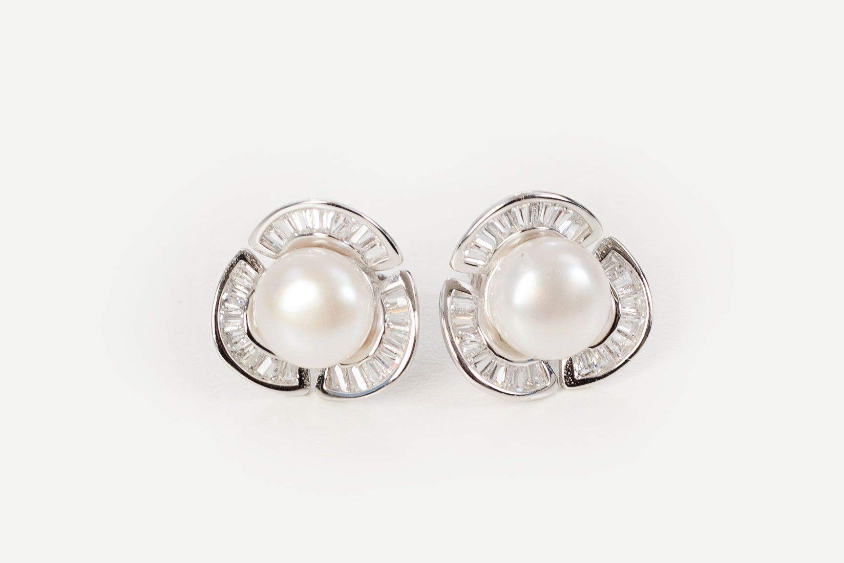 Rosette Pearl Studs